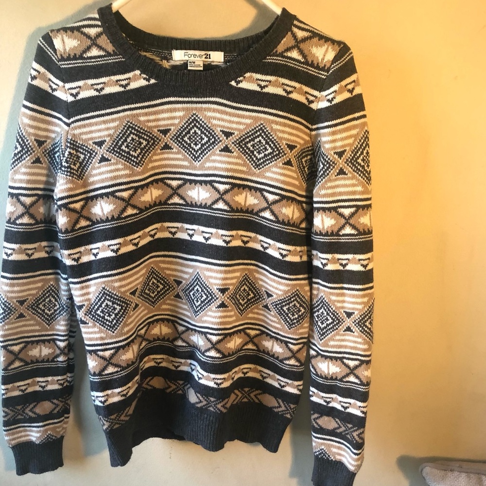 Forever 21 cotton blend sweater size M